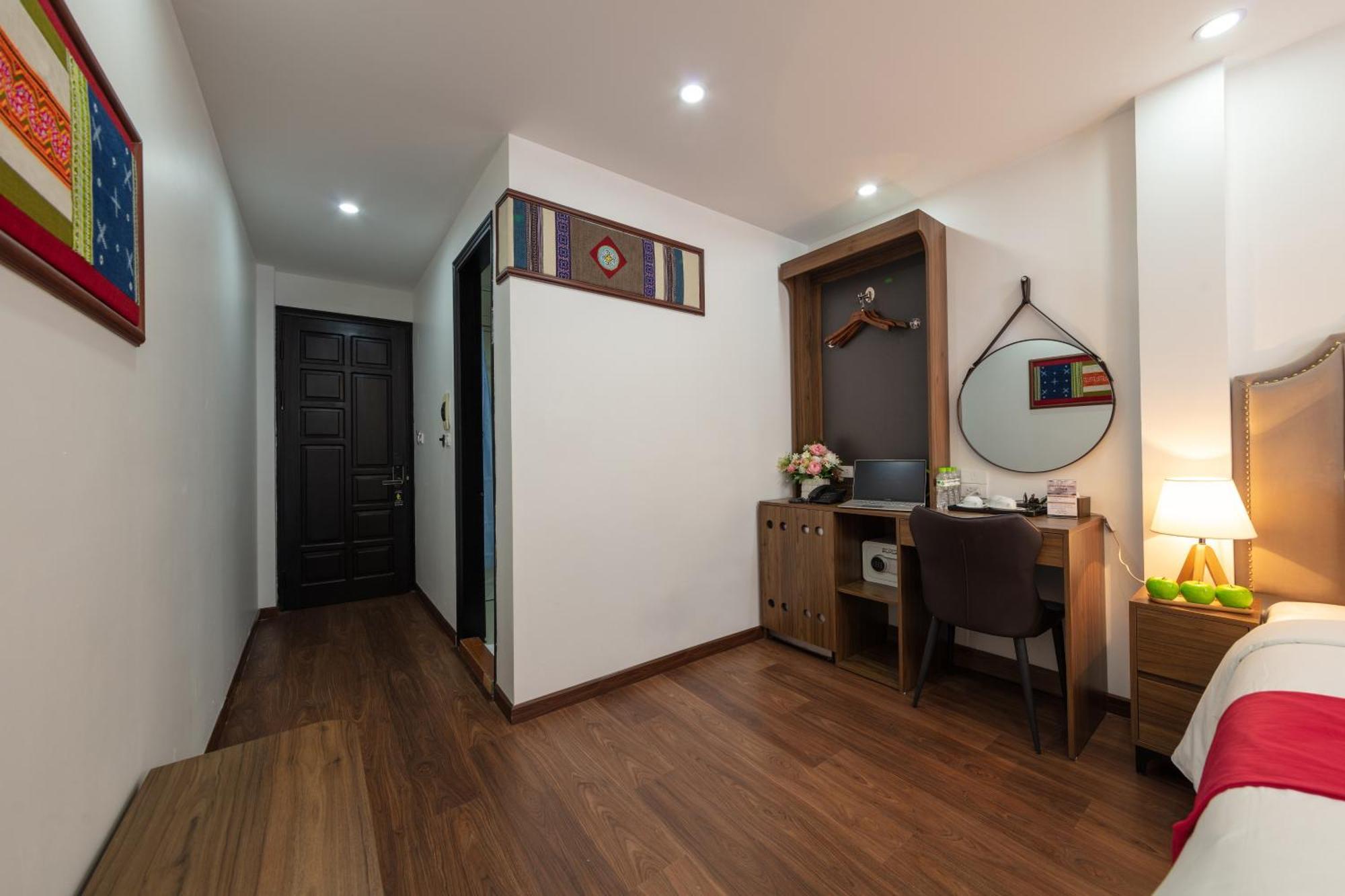 Hanoi Liliane Hotel And Travel Экстерьер фото