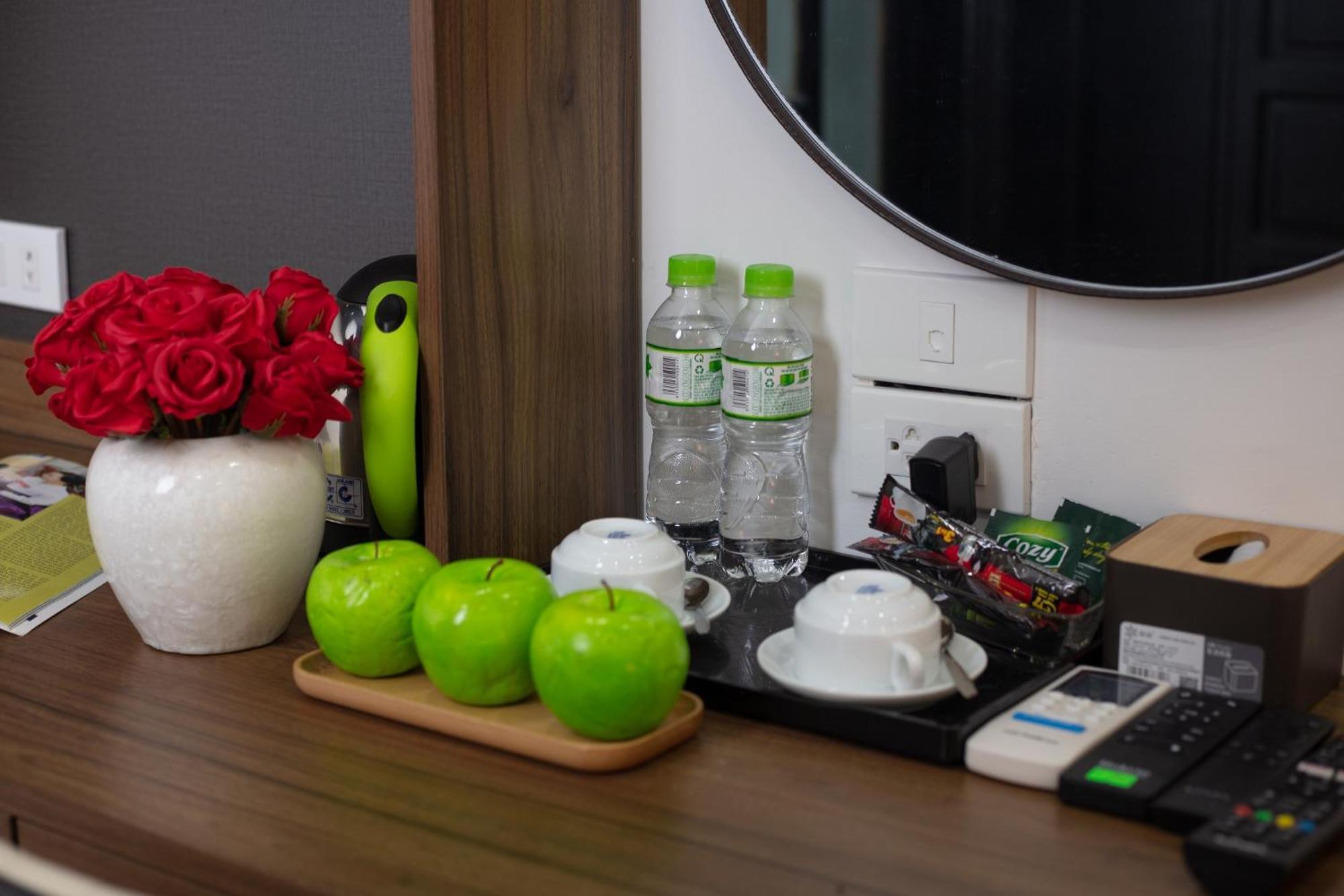 Hanoi Liliane Hotel And Travel Экстерьер фото